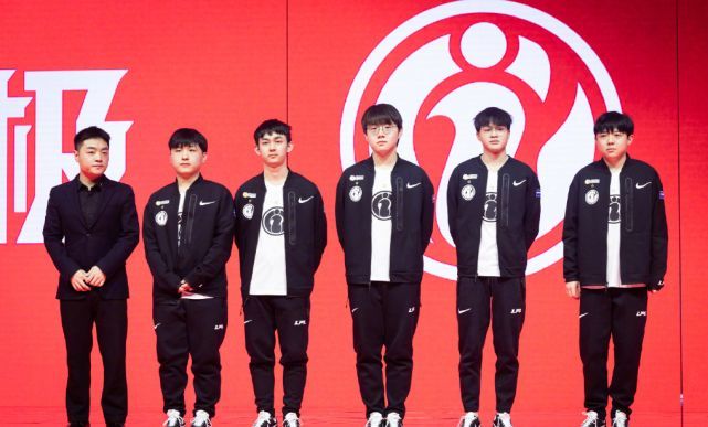 及其主教练 及其主教练